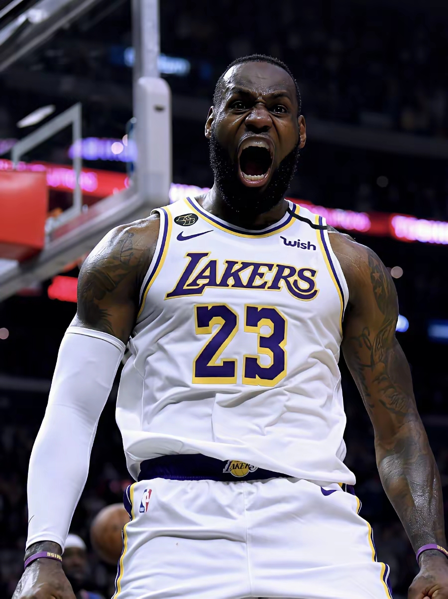 关于今晨新疆广汇备战欧篮联詹姆斯连续七场比赛得分超过回归赛场，冲刺阶段状态回暖都惊呆了的信息